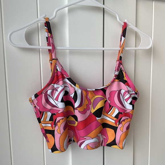 Beach Riot psychedelic geo print biker shirt and bra top set - Picture 3 of 4